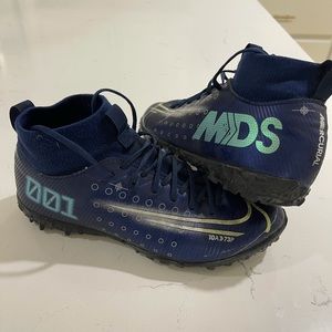 Nike Soccer Turf Cleats, Size 6, Mercurial
